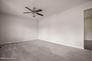 445 Dogwood Dr, Mount Washington, KY 40047 - photo 7