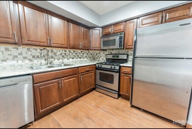 3237 S Manor Dr unit 314, Lansing, IL 60438 - photo 7