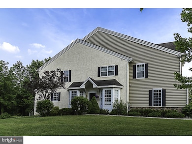 73 Brecknock Ct, Newtown, PA 18940 - photo 2