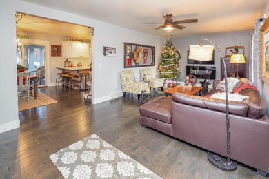 827 Glenview Drive-105