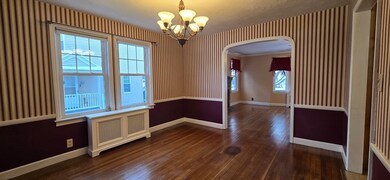 162 June St, Worcester, MA 01602 - photo 4