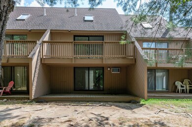 19 Clinton Ct, MerriMacK, NH 03054 - photo 4