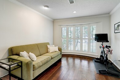 10231 Candlewood Dr, Houston, TX 77042 - photo 5