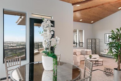 3092 Hilltop Dr-print-014-027-Dining Roo