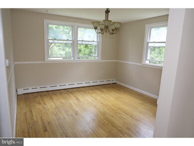 129 Maryhill Rd, Phoenixville, PA 19460 - photo 6