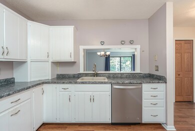 Cedaridge_Rd_3754_Kalamazoo_49008-5