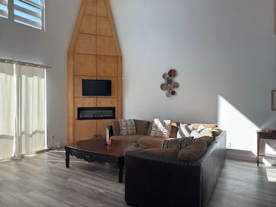 9497 Timberleaf Dr, Dallas, TX 75243 - photo 3