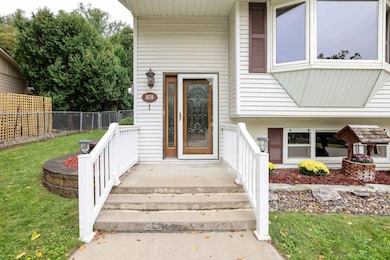 1838 Spruce Dr, Red Wing, MN 55066 - photo 2