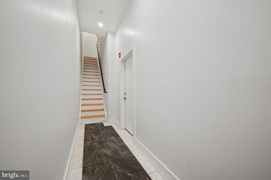 629 N 32nd St unit 1, Philadelphia, PA 19104 - photo 5