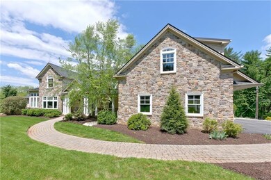 140 S Buttonwood St, Macungie, PA 18062 - photo 3