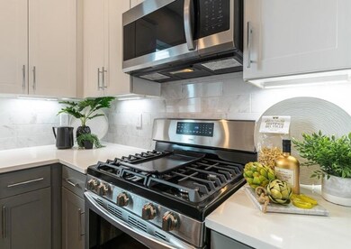 622 E Janisch Rd unit E, Houston, TX 77022 - photo 7