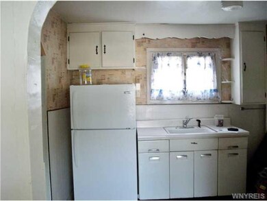 137 8th Ave, North Tonawanda, NY 14120 - photo 3