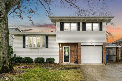 348 N Wright St, Griffith, IN 46319 - photo 2