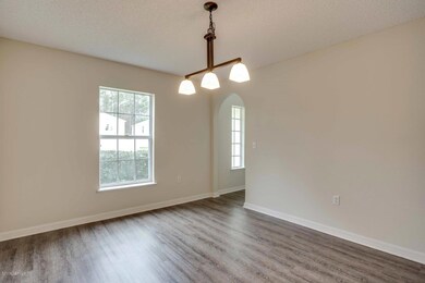 8001 Foxdale Dr, Jacksonville, FL 32210 - photo 6