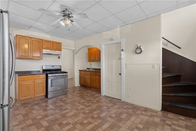 483 Dexter St, Providence, RI 02907 - photo 5