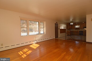 2010 Hill Rd, Reading, PA 19602 - photo 6