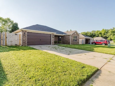 5409 SW Regent Rd, Bentonville, AR 72712 - photo 2