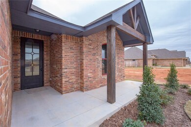 1920 NE 25th St, Moore, OK 73160 - photo 2