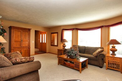 1807 Cedarbrook Drive Jenison-large-008-
