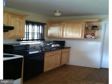 11 Palfrey Ln, Willingboro, NJ 08046 - photo 4