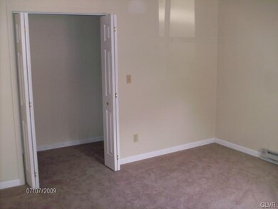 524 N Fountain St unit 1, Allentown, PA 18102 - photo 4
