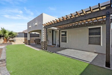 13625 Lancashire Dr, Horizon City, TX 79928 - photo 4