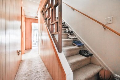 813 N Sherman St, Allentown, PA 18109 - photo 5