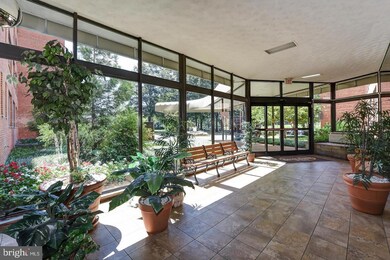 River Place South unit 902, Arlington, VA 22209 - photo 5