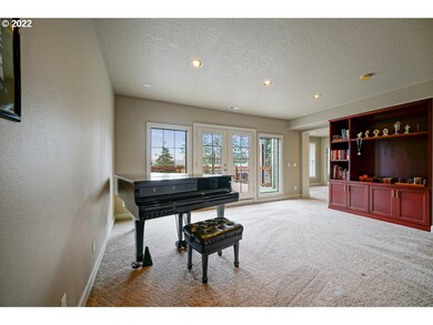 18136 Hillside Ct, West Linn, OR 97068 - photo 3