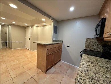 3650 Inverrary Dr unit 3Y-G, Lauderhill, FL 33319 - photo 5