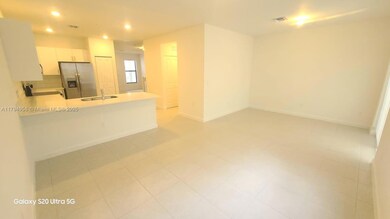 226 SW 159th Ct unit 226, Pembroke Pines, FL 33027 - photo 6