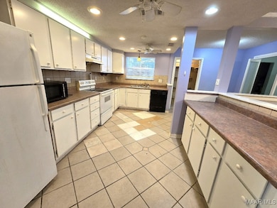 3891 Frasier St unit 1, Millbrook, AL 36054 - photo 6