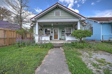 1405 E Unaka Ave, Johnson City, TN 37601 - photo 2