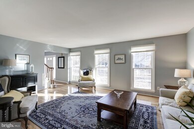 6302 Swan Landing Ct, Burke, VA 22015 - photo 4