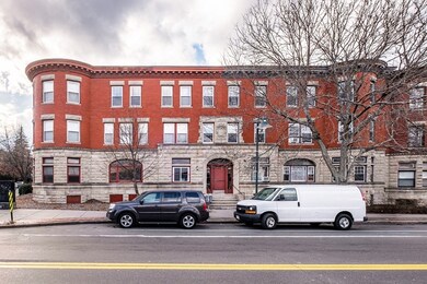 524 Harvard St unit 2, Brookline, MA 02446 - photo 2