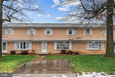 85 Hamilton Rd, Chambersburg, PA 17201 - photo 2