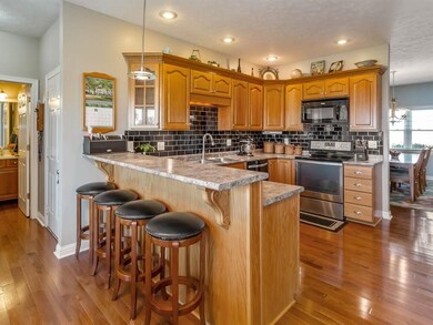 4206 N Meridian Rd, Windfall, IN 46076 - photo 7