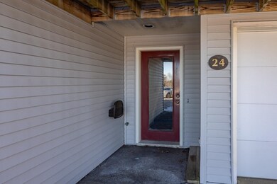 24 Fieldstone Estate, Newmarket, NH 03857 - photo 2