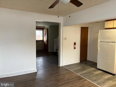 726 Copley Rd, Upper Darby, PA 19082 - photo 4