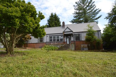 301 Tennessee Ave, Rossville, GA 30741 - photo 2