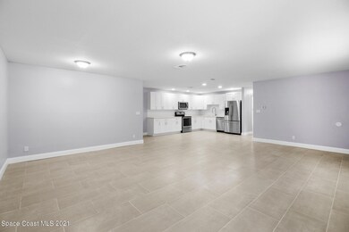 Living/dining area