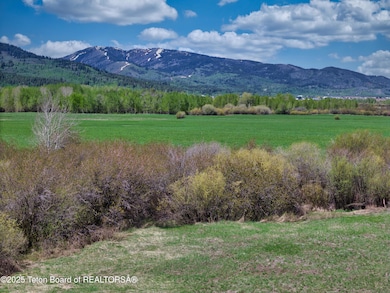 3260 Old Post Ln, Victor, ID 83455 - photo 6
