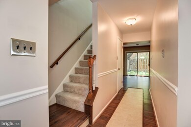 5908 Morningbird Ln, Columbia, MD 21045 - photo 4