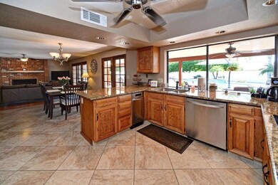 004_Kitchen