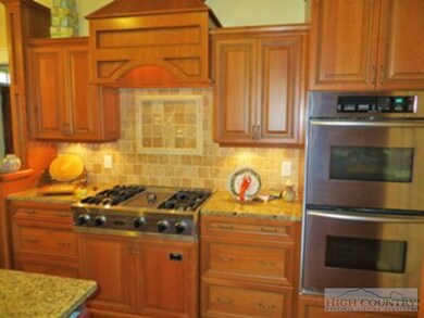 Kitchen Area 3