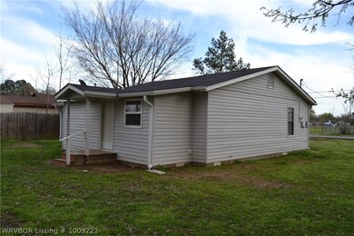 502 SW 3rd St, Muldrow, OK 74948 - photo 4