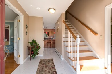 13 Butternut Cir, Holden, MA 01520 - photo 4