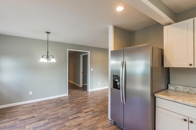907 Crest Drive HD -15