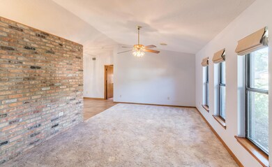 1375TilbergAvenueNorthwest-28-HDR