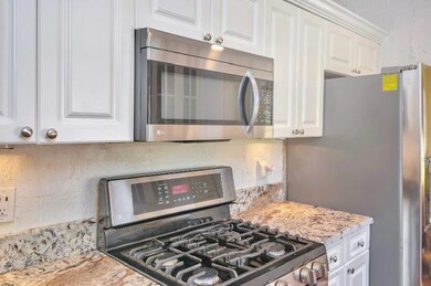 1627 kitchen 4